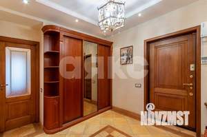 3-к квартира, вторичка, 140м2, 6/22 этаж