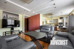 4-к квартира, вторичка, 104м2, 2/15 этаж