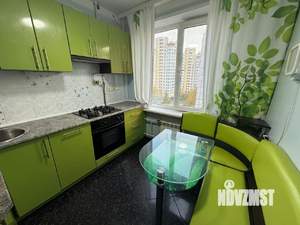 4-к квартира, вторичка, 63м2, 8/9 этаж