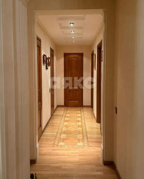 4-к квартира, вторичка, 140м2, 6/22 этаж