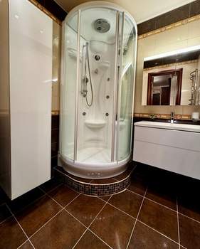 2-к квартира, вторичка, 60м2, 9/17 этаж