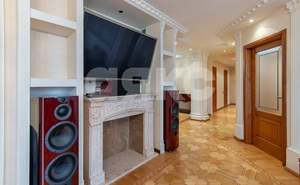 4-к квартира, вторичка, 140м2, 6/22 этаж