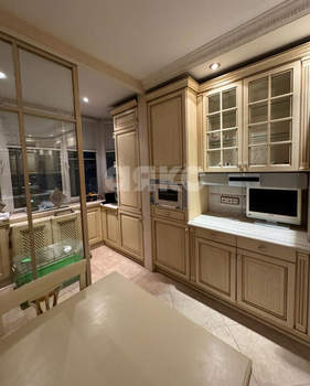 4-к квартира, вторичка, 140м2, 6/22 этаж