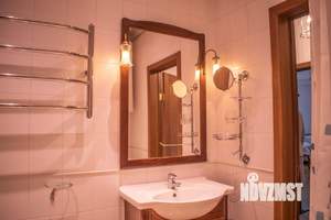 3-к квартира, вторичка, 103м2, 3/15 этаж