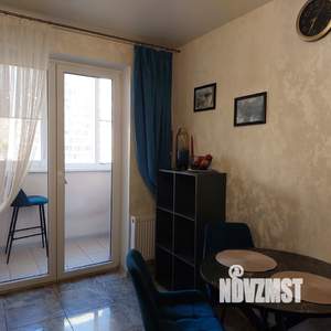 2-к квартира, вторичка, 74м2, 6/18 этаж