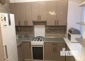 2-к квартира, вторичка, 39м2, 1/4 этаж