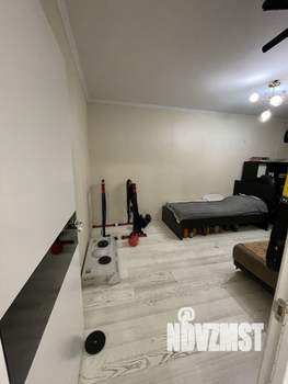 2-к квартира, вторичка, 62м2, 9/17 этаж