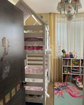3-к квартира, вторичка, 68м2, 3/25 этаж