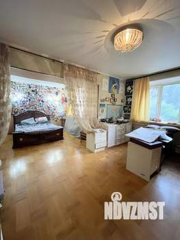 4-к квартира, вторичка, 130м2, 2/9 этаж