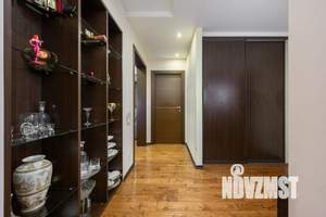 4-к квартира, вторичка, 104м2, 2/15 этаж