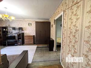 4-к квартира, вторичка, 68м2, 1/9 этаж