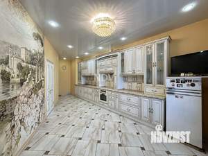 3-к квартира, вторичка, 147м2, 3/25 этаж