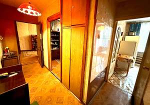 3-к квартира, вторичка, 59м2, 1/9 этаж