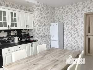2-к квартира, вторичка, 67м2, 2/25 этаж