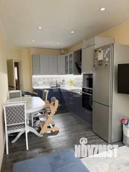 2-к квартира, вторичка, 77м2, 2/25 этаж