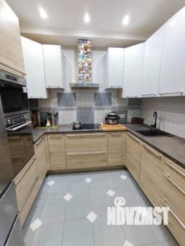 2-к квартира, вторичка, 77м2, 22/25 этаж