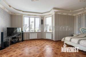 4-к квартира, вторичка, 129м2, 18/25 этаж