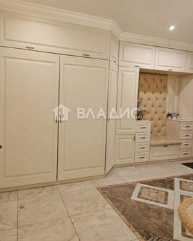 3-к квартира, вторичка, 123м2, 19/24 этаж