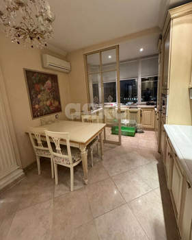 4-к квартира, вторичка, 140м2, 6/22 этаж