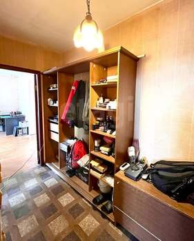 3-к квартира, вторичка, 58м2, 9/9 этаж