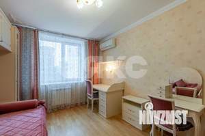 3-к квартира, вторичка, 140м2, 6/22 этаж