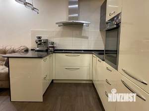 2-к квартира, вторичка, 84м2, 4/19 этаж