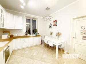 2-к квартира, вторичка, 72м2, 17/27 этаж