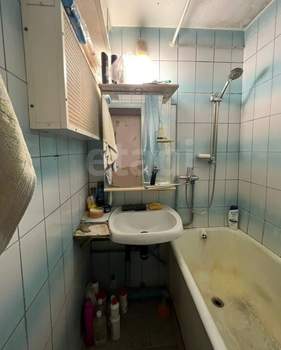 3-к квартира, вторичка, 50м2, 9/9 этаж