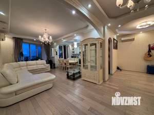 2-к квартира, вторичка, 108м2, 20/25 этаж