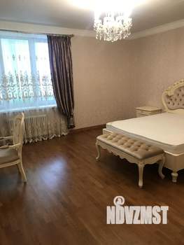 3-к квартира, вторичка, 132м2, 11/26 этаж