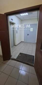 4-к квартира, вторичка, 103м2, 1/8 этаж