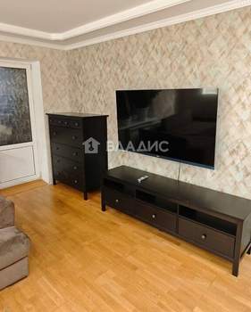 3-к квартира, вторичка, 73м2, 8/17 этаж