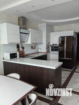 2-к квартира, вторичка, 84м2, 7/19 этаж