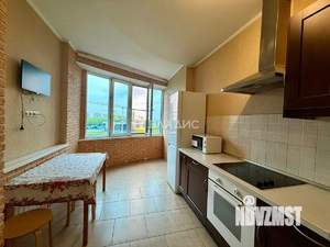 2-к квартира, вторичка, 70м2, 7/25 этаж