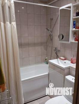 2-к квартира, вторичка, 42м2, 1/5 этаж
