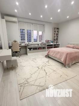 3-к квартира, вторичка, 125м2, 17/27 этаж