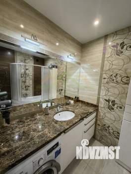 2-к квартира, вторичка, 84м2, 7/19 этаж