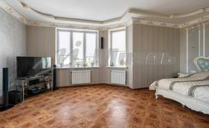 4-к квартира, вторичка, 129м2, 18/25 этаж