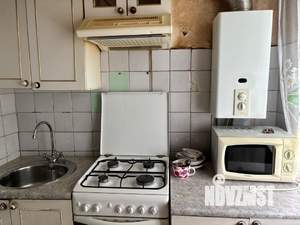 2-к квартира, вторичка, 43м2, 4/4 этаж
