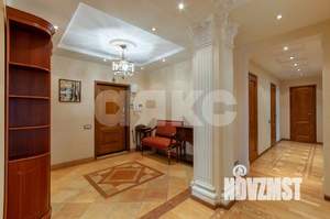 3-к квартира, вторичка, 140м2, 6/22 этаж