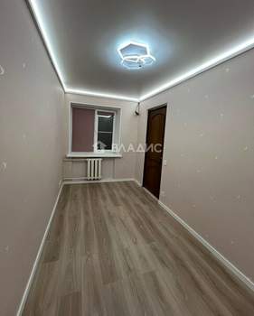 3-к квартира, вторичка, 54м2, 3/4 этаж