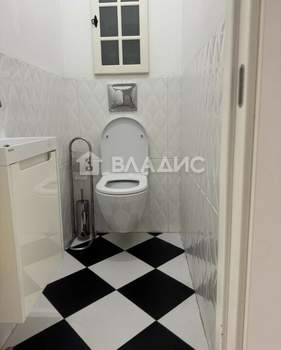 3-к квартира, вторичка, 70м2, 21/25 этаж