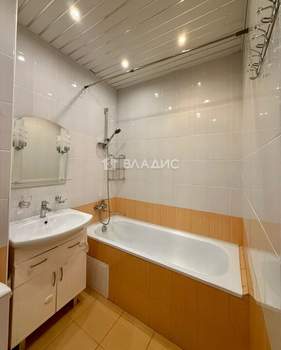 2-к квартира, вторичка, 54м2, 6/25 этаж