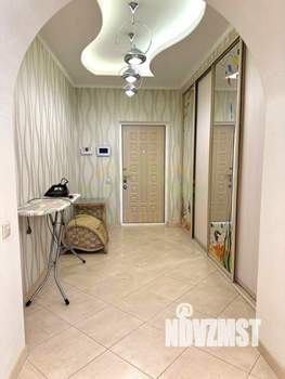 2-к квартира, вторичка, 60м2, 18/25 этаж