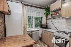 2-к квартира, вторичка, 40м2, 1/5 этаж