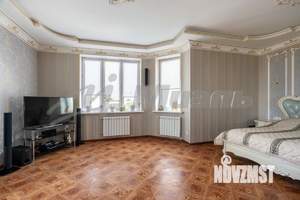 4-к квартира, вторичка, 129м2, 18/25 этаж