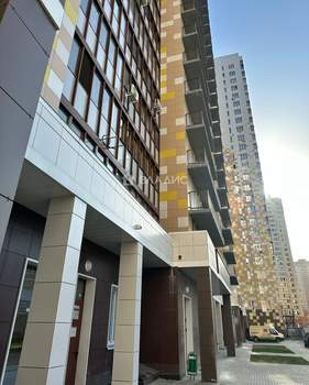 1-к квартира, вторичка, 38м2, 18/25 этаж