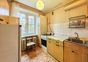 2-к квартира, вторичка, 43м2, 1/5 этаж