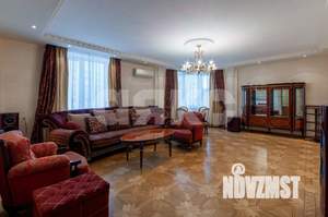 3-к квартира, вторичка, 140м2, 6/22 этаж