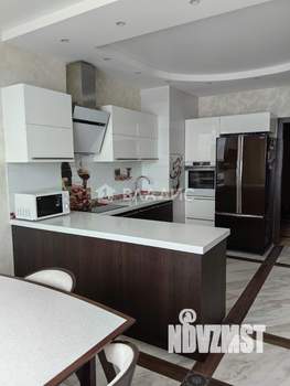 2-к квартира, вторичка, 84м2, 7/19 этаж